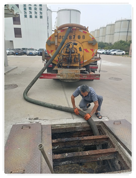 东兰隔油池清掏