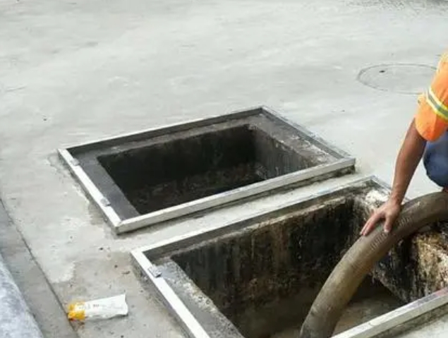 东兰化粪池清理